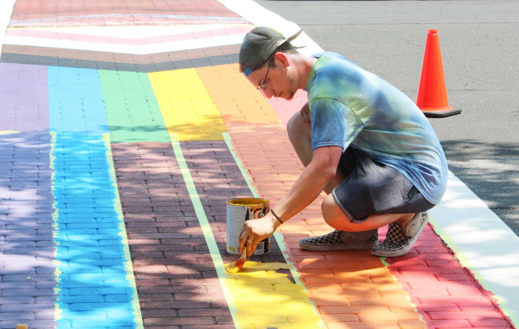 Artist's colorful street design a sign of inclusivity in Middletown - Vimarsana News
