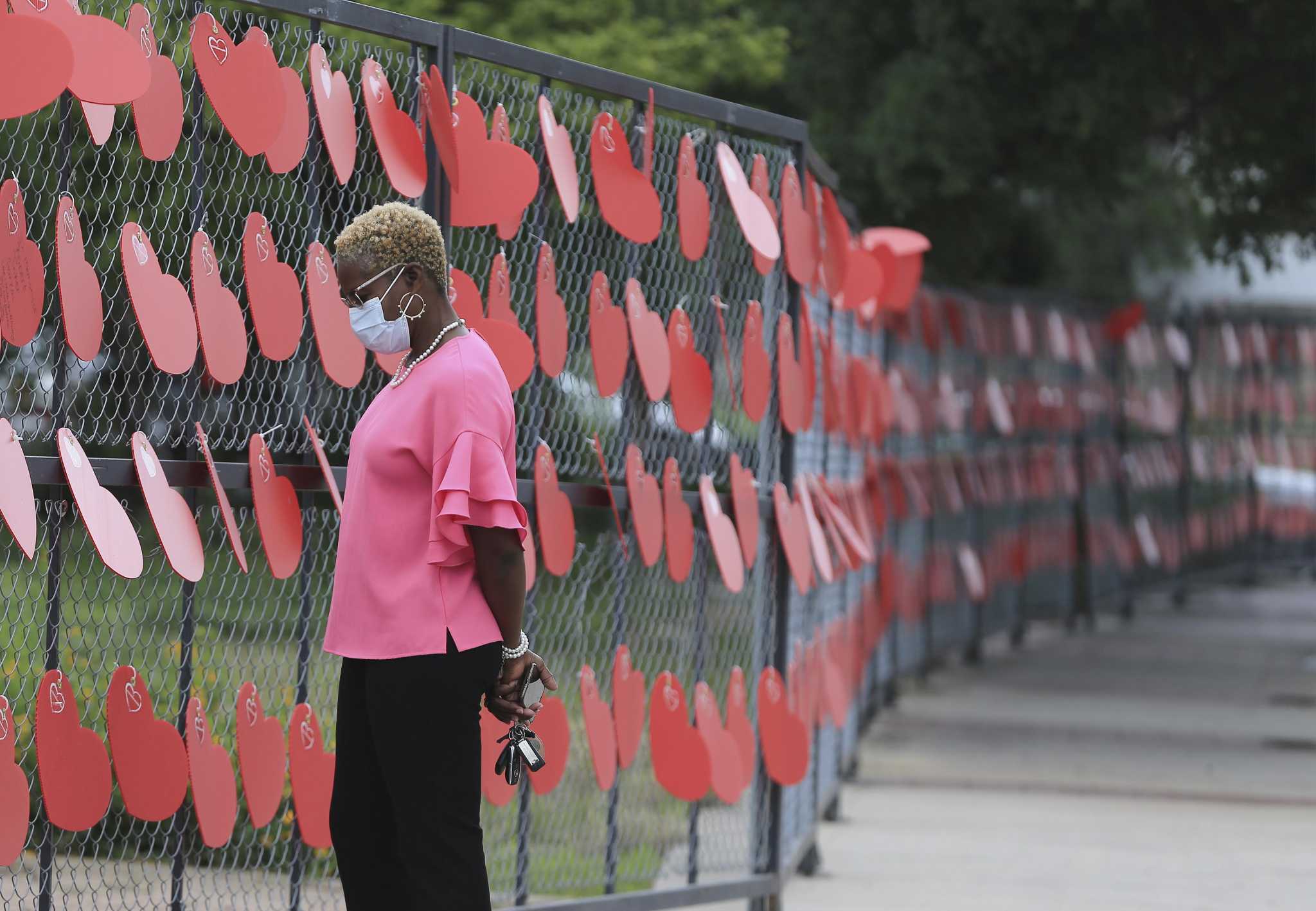 San Antonio memorial honors more than 3,400 lives lost because of COVID19