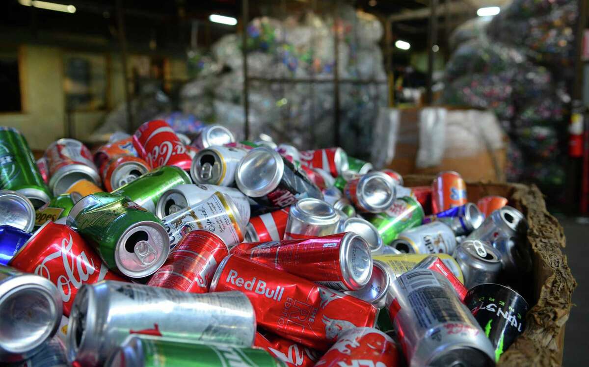 Connecticut’s 43-year-old nickel deposit law for cans and bottles could rise to a dime as soon as January 1, 2023, under legislation pending in the state Senate.