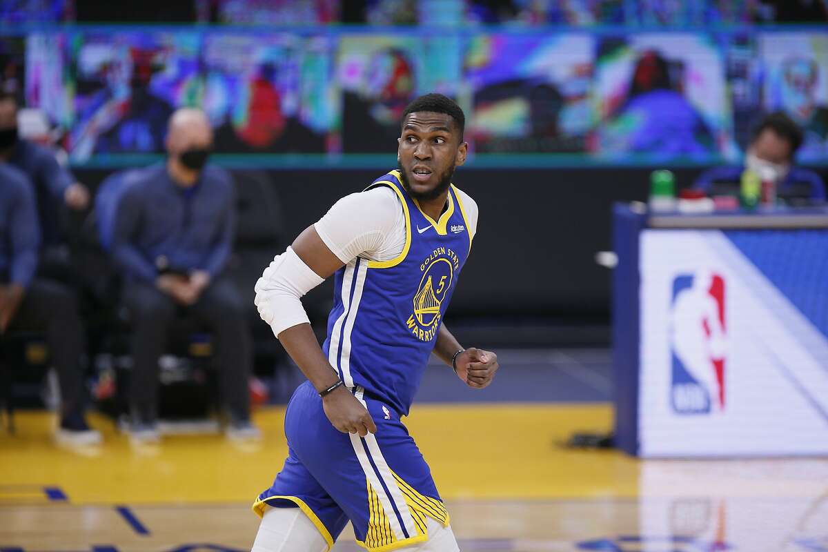Golden State Warriors center Kevon Looney (5) in the first quarter of an NBA game against the New Orleans Pelicans at Chase Center, Friday, May 14, 2021, in San Francisco, Calif.