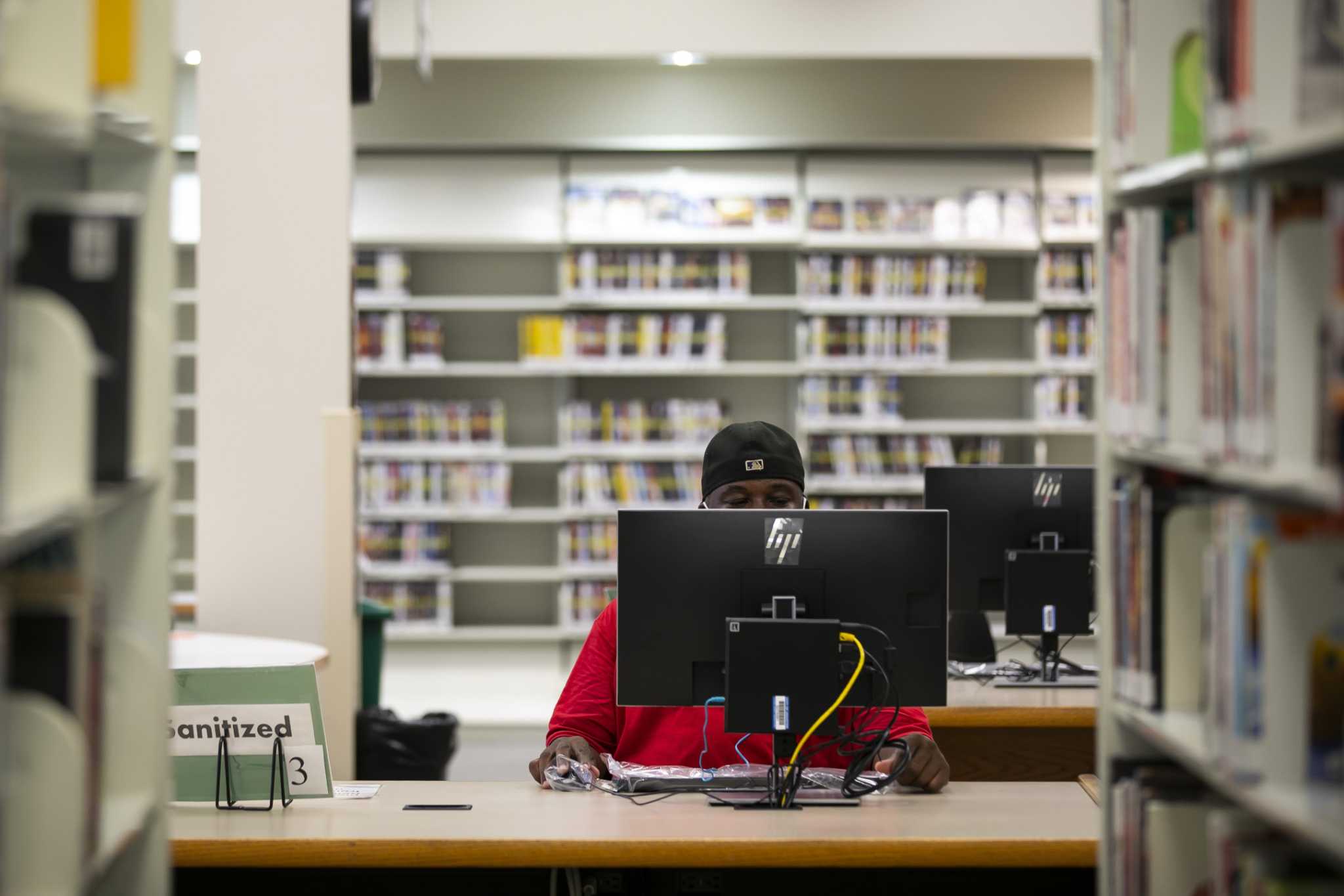 Ebooks gaining on books in popularity at Houston Public Library