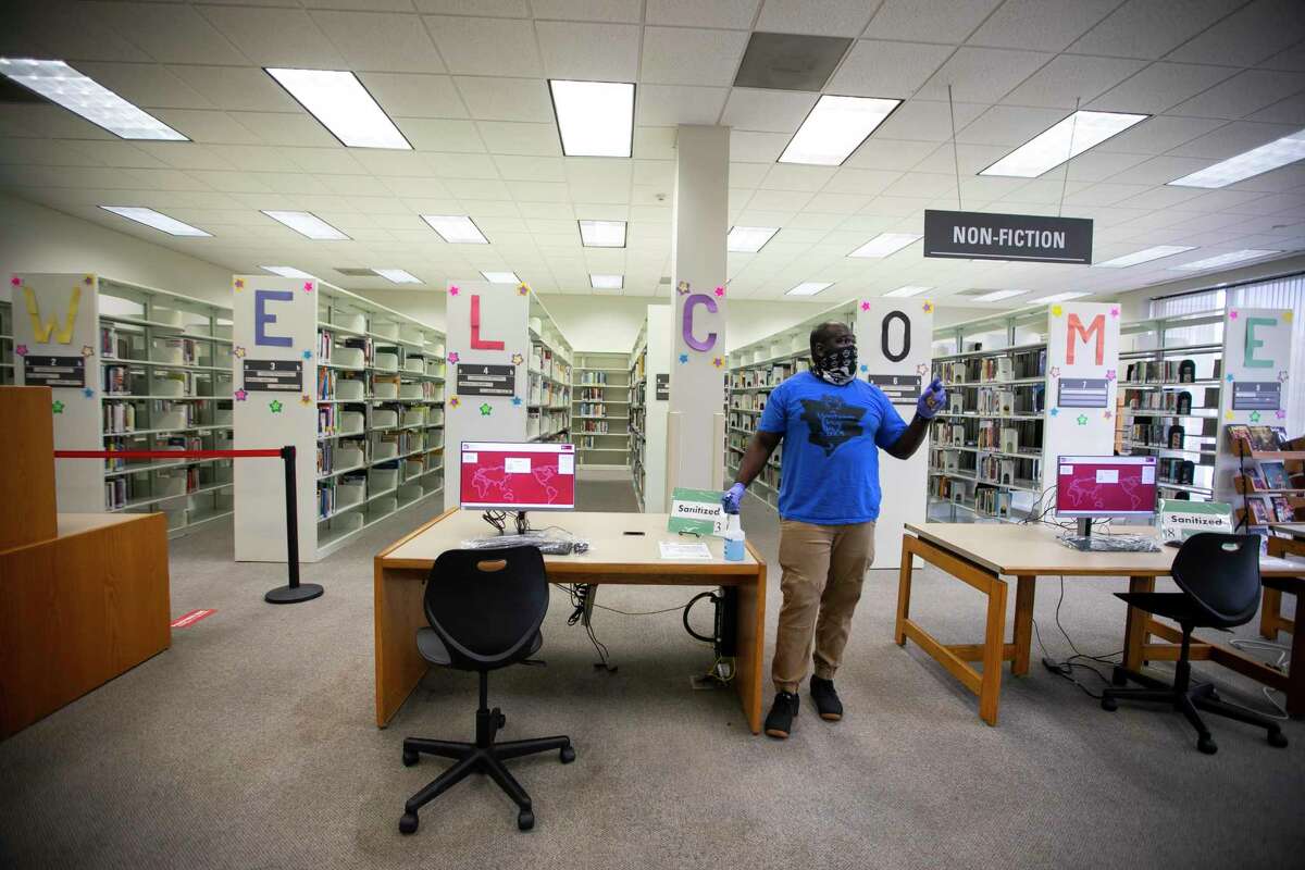 Houston Libraries Reopen After A Year That Forced Massive Changes