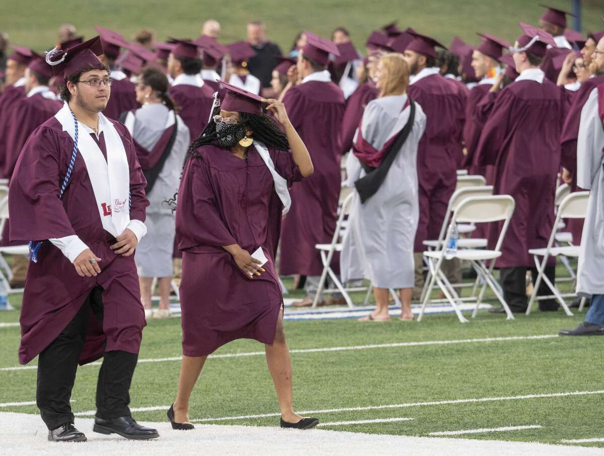 Last Robert E. Lee High School class graduates