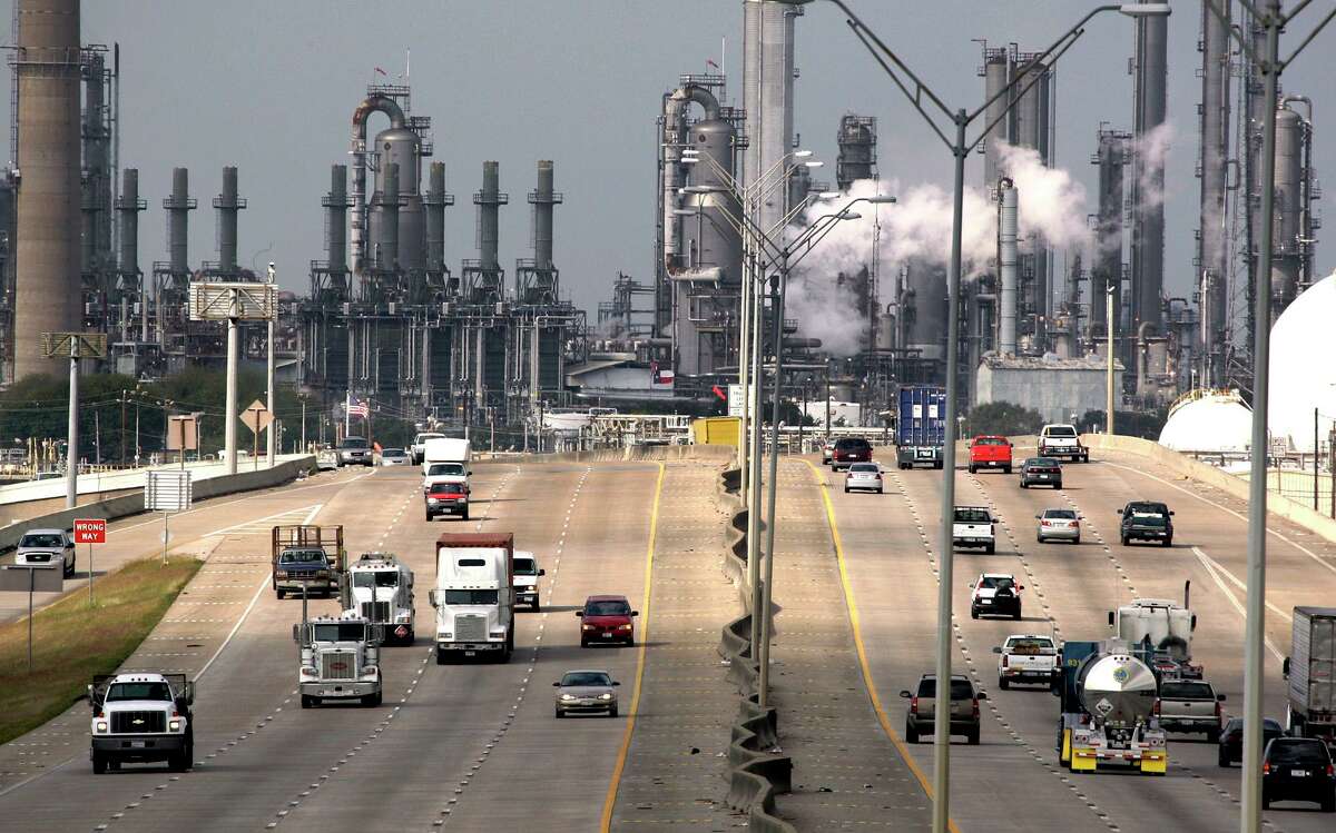 Shell Oil Company's Deer Park refinery. Shell will sell its majority stake in the refinery to Mexico’s national oil company, Pemex.
