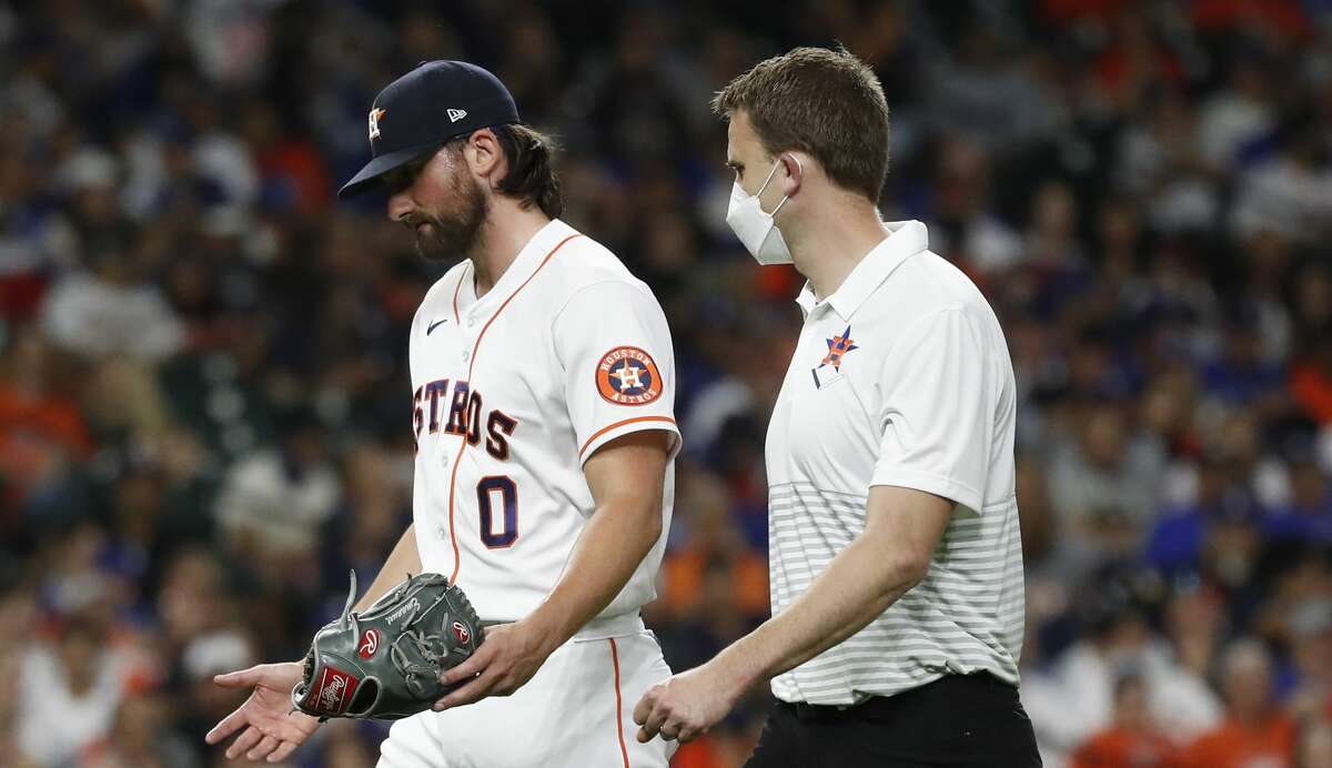 Kent Emanuel entered Tuesday’s game against the Dodgers in the eighth inning but departed after throwing just four pitches.
