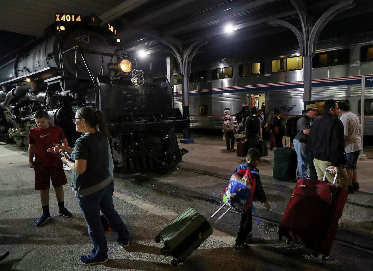 Amtrak sets sights on Texas Triangle, frequent Houston service