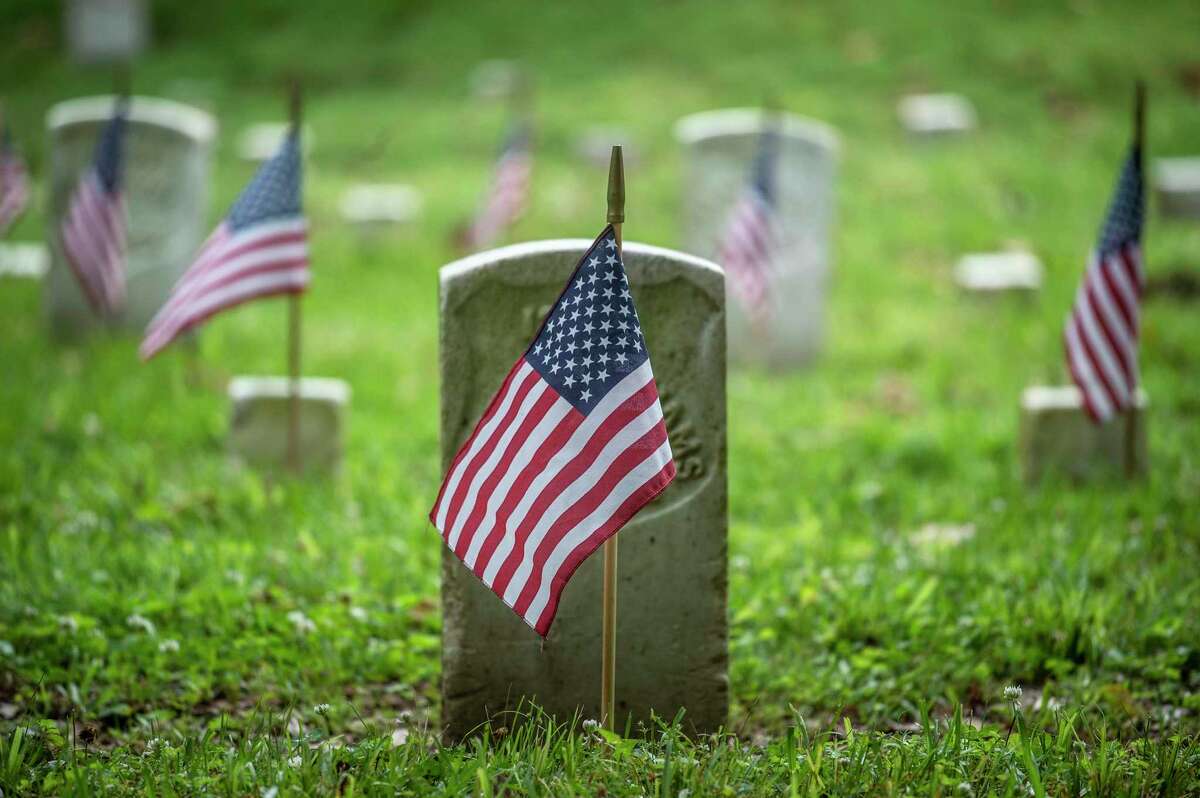 Government services, mail closed for Memorial Day