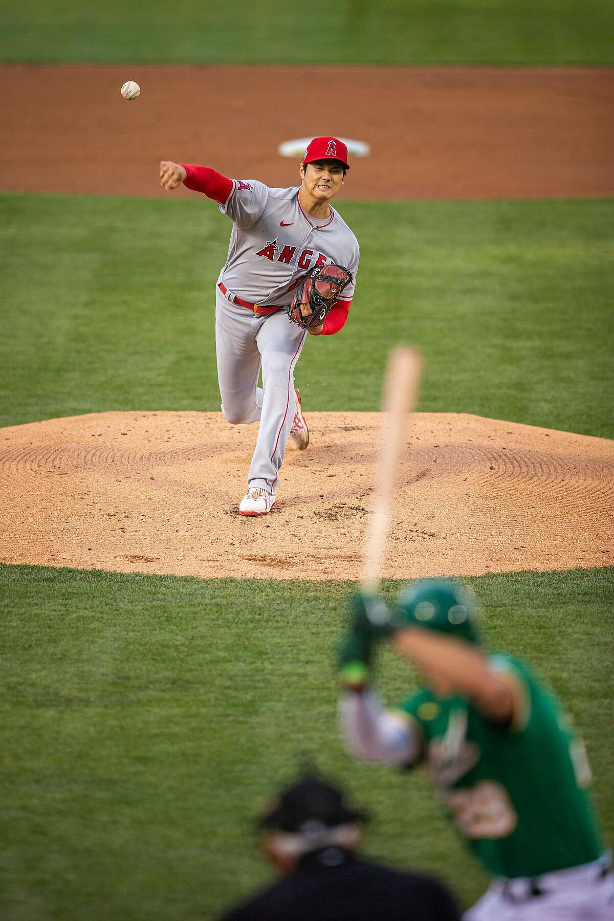 A's take lead on Upton's error, beat Ohtani and Angels 3-1