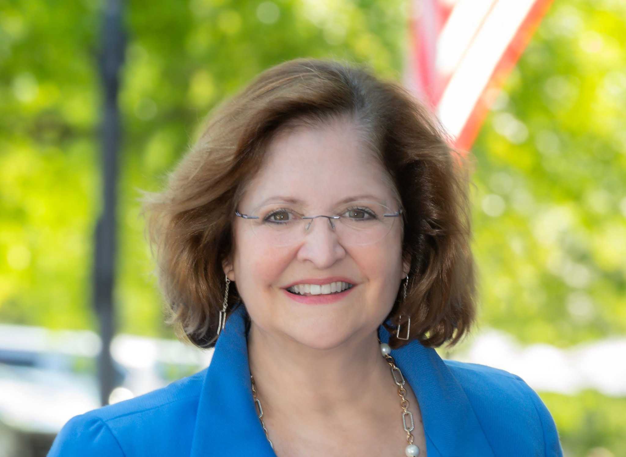 New Canaan selectman calls anonymous letter 'vile,' with a 'racially charged innuendo' - Vimarsana News