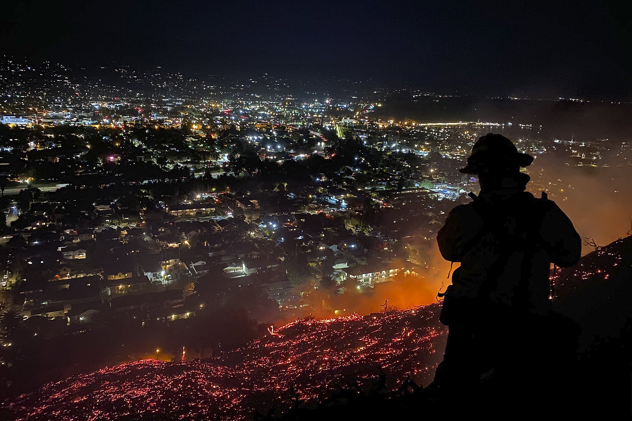 California is still clearing the wreckage from last year's wildfires - Vimarsana News