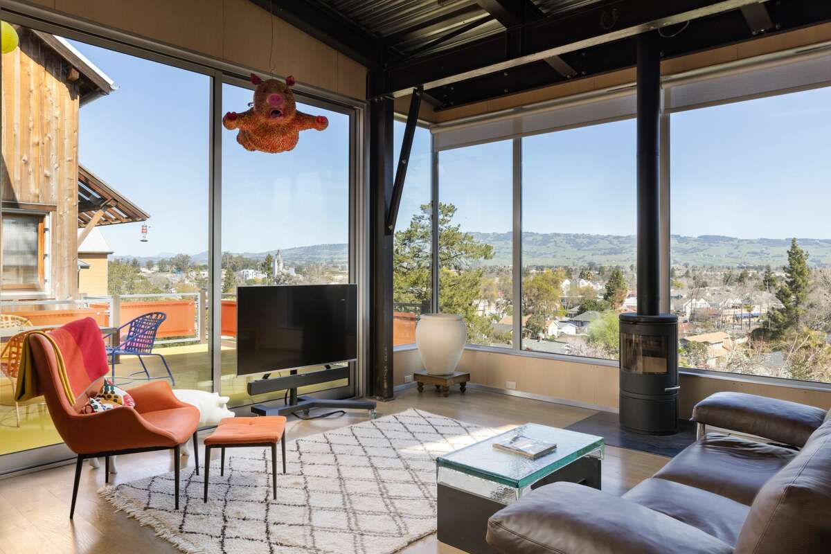 The 'MIJI House' in Petaluma