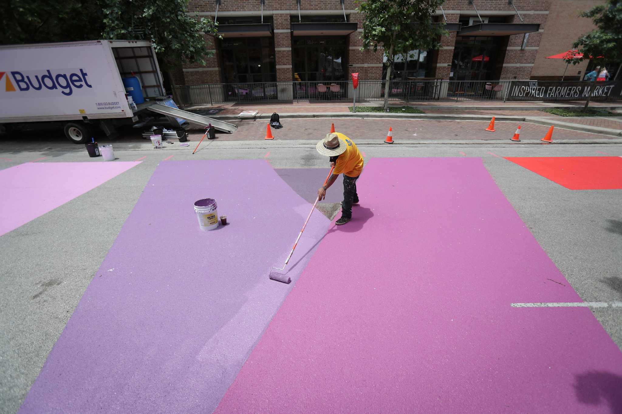 'Big Walls Big Dreams' mural art festival adds color to Memorial Day