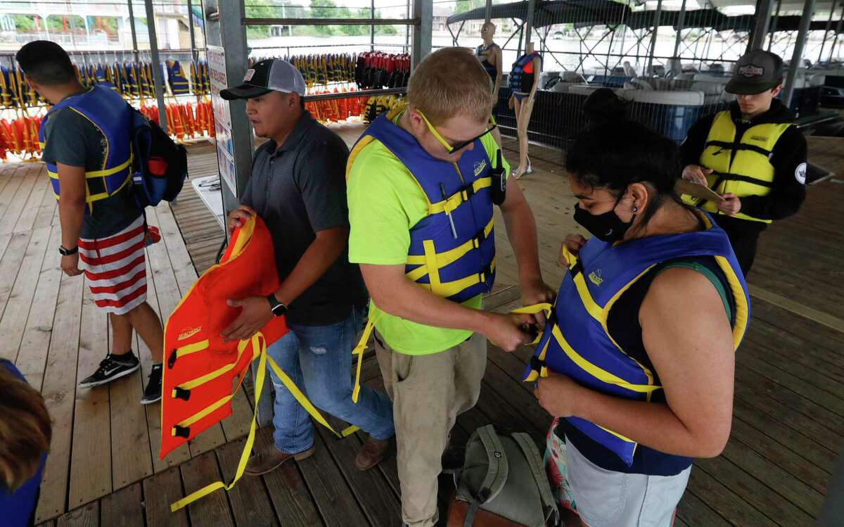 All hands on deck for Lake Conroe boating safety
