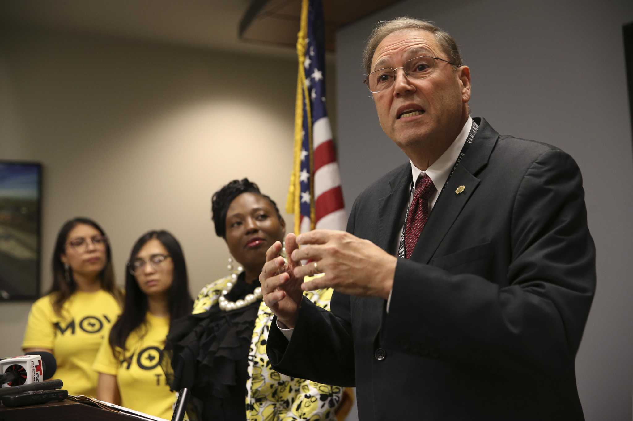 As Election Day nears, spending in San Antonio City Council runoffs climbs past $600,000 - Vimarsana News