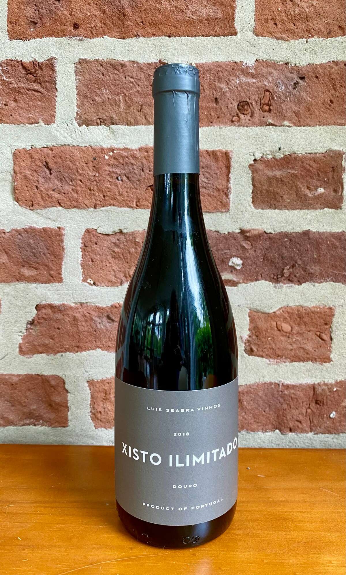 Serve the Portuguese red Xisto Ilimitado Tinto 2018 lightly chilled with meat and vegetables hot off the grill. (Provided photo.)