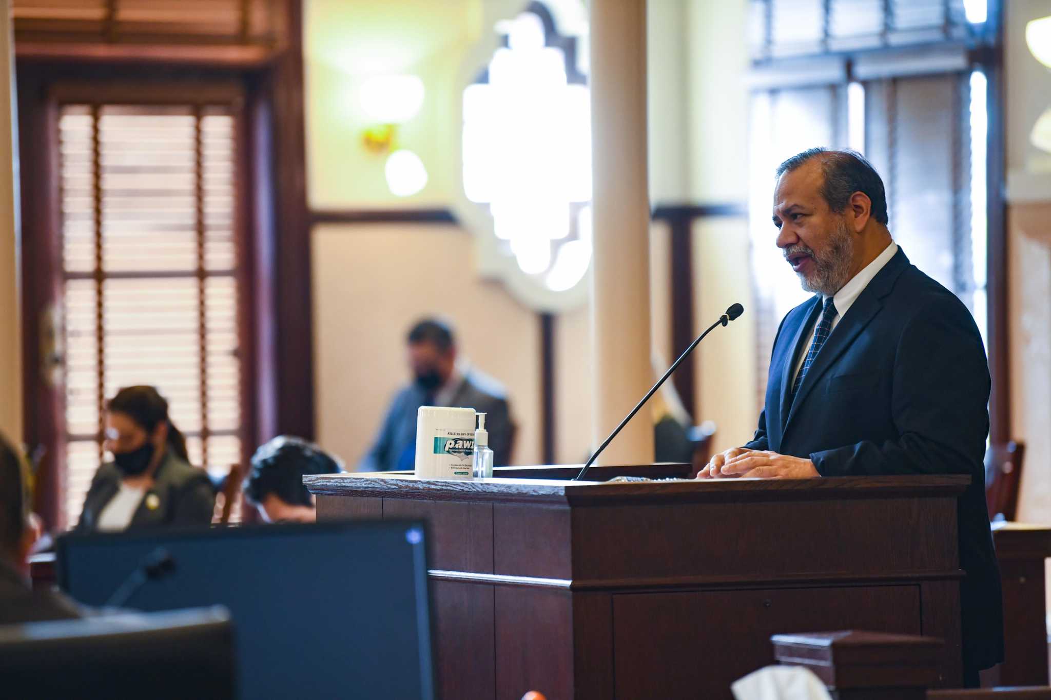 Bexar County may create system to manage indigent defense cases, help