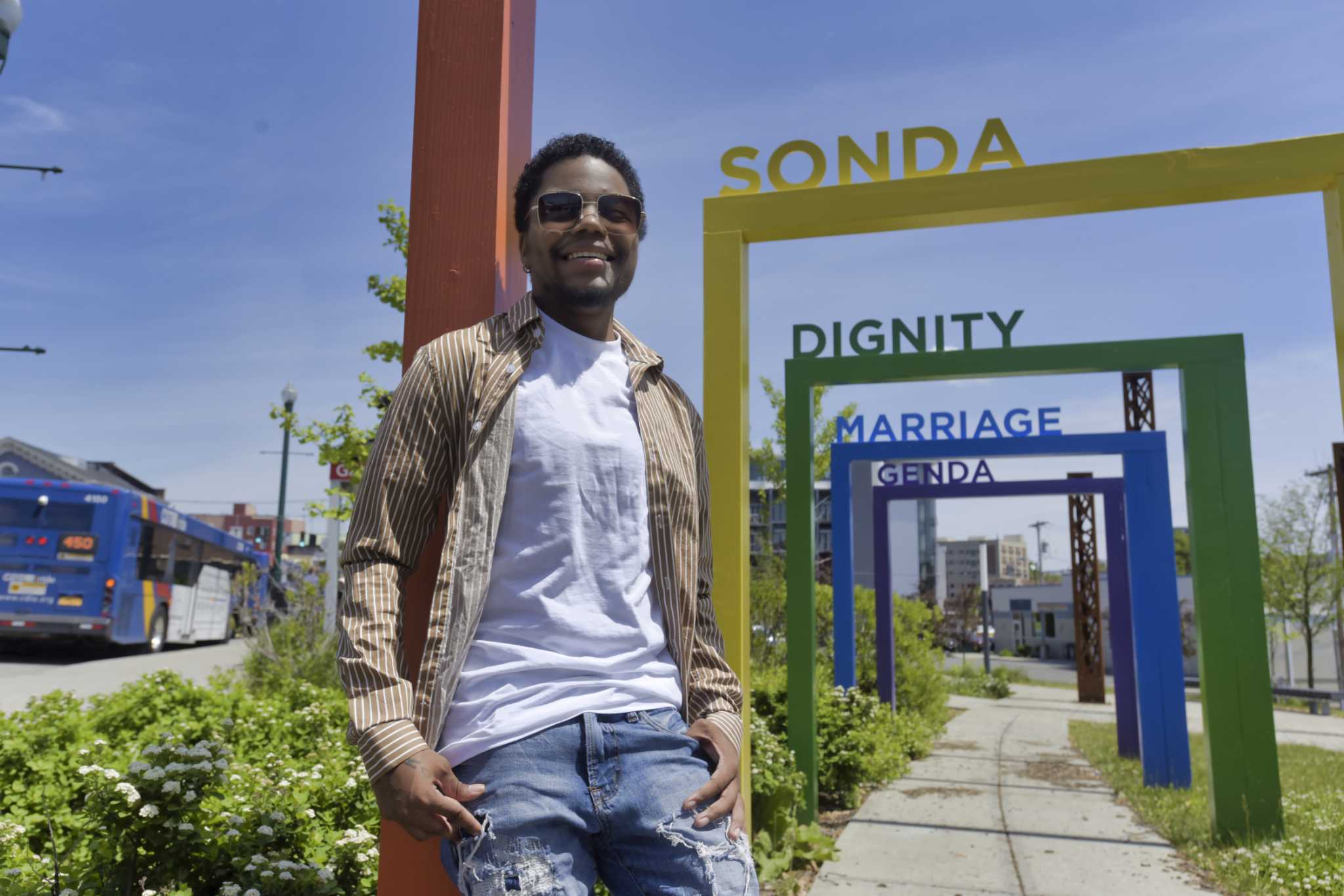 Adult 'prom' to raise funds for upcoming LGBTQ+ center in Rotterdam - Vimarsana News