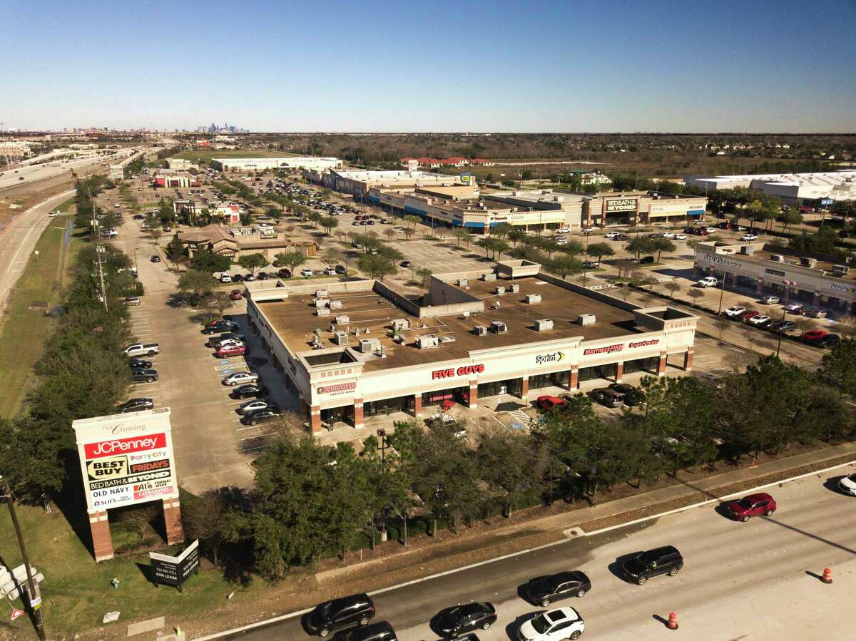The Halal Guys will join the tenant mix in the Crossing at 288, a retail center at the southeast corner of Texas 288 and FM 518 in Pearland.