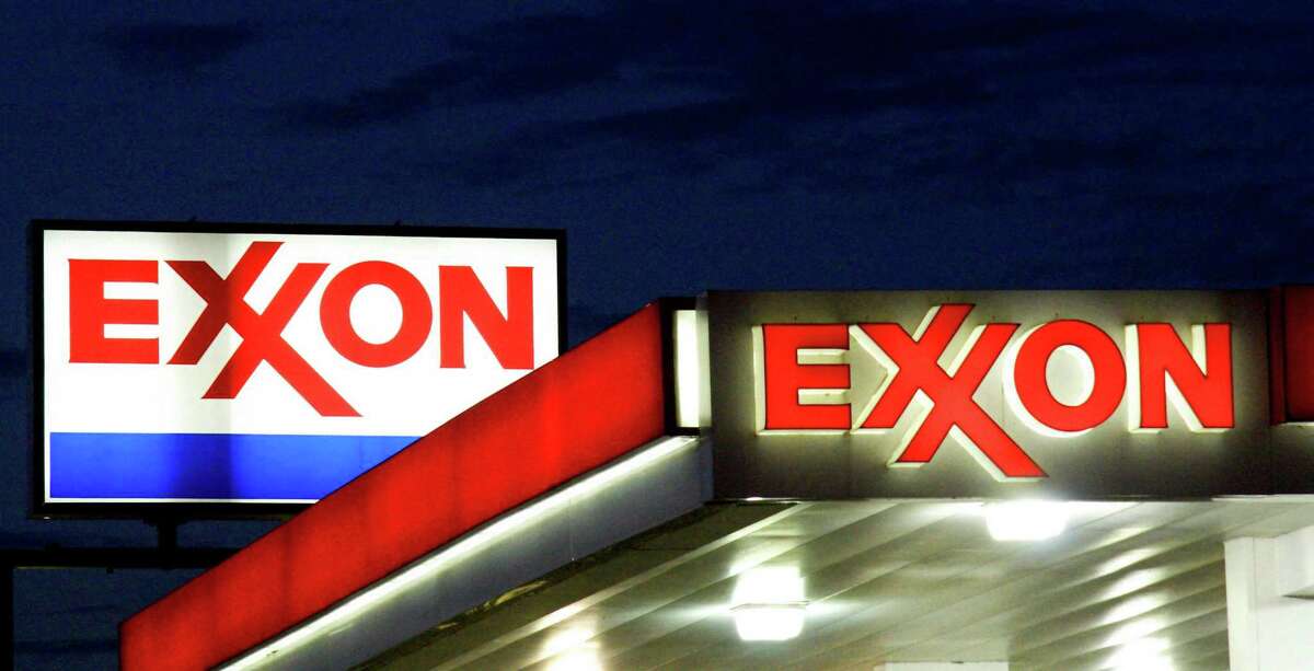 Exxon has been late to the green energy revolution, but it finally has gotten the memo, thanks to some “mean greens.”