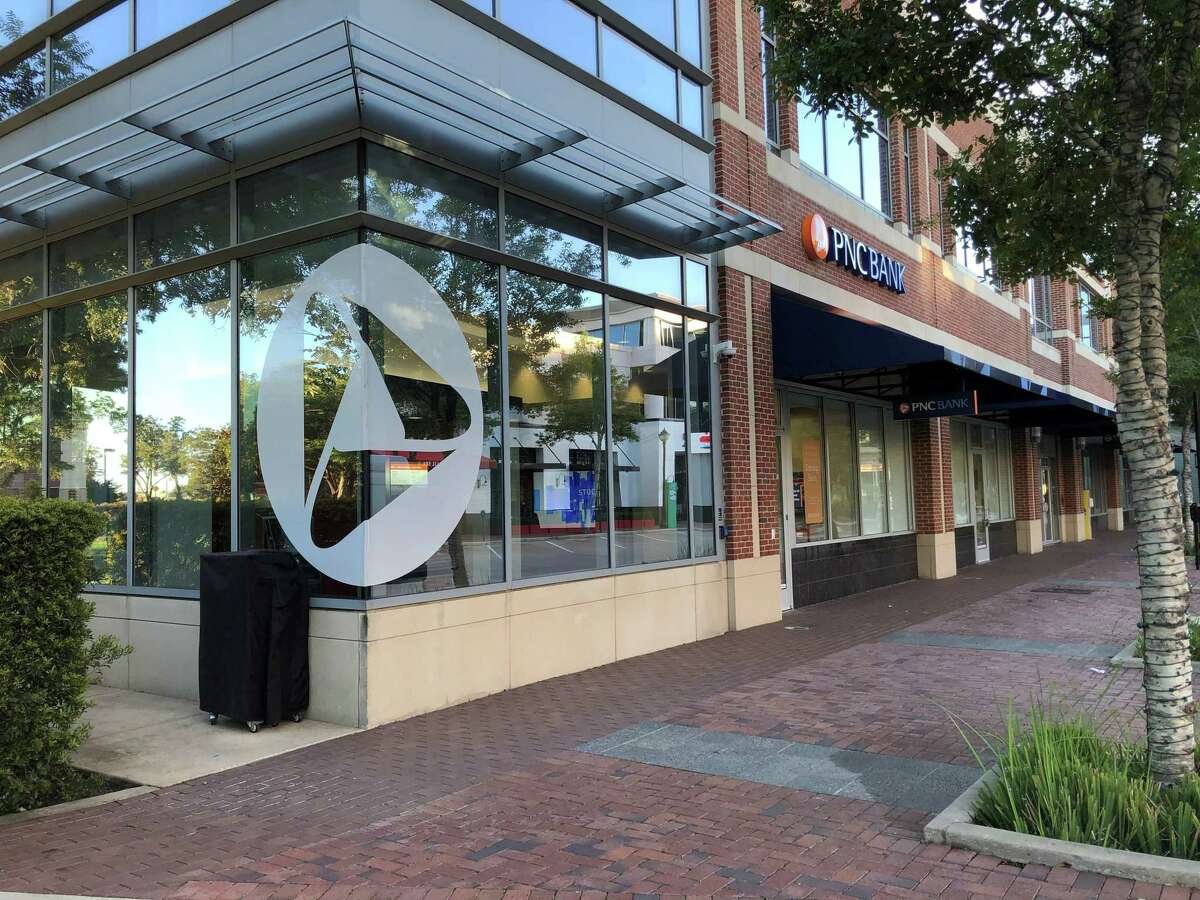 A PNC Bank retail branch in Sugar Land Town Square.