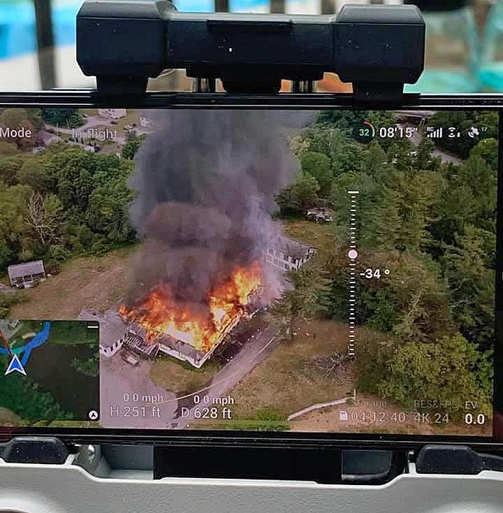 Fire rips through Lincoln Lake Lodge in Colchester - Vimarsana News