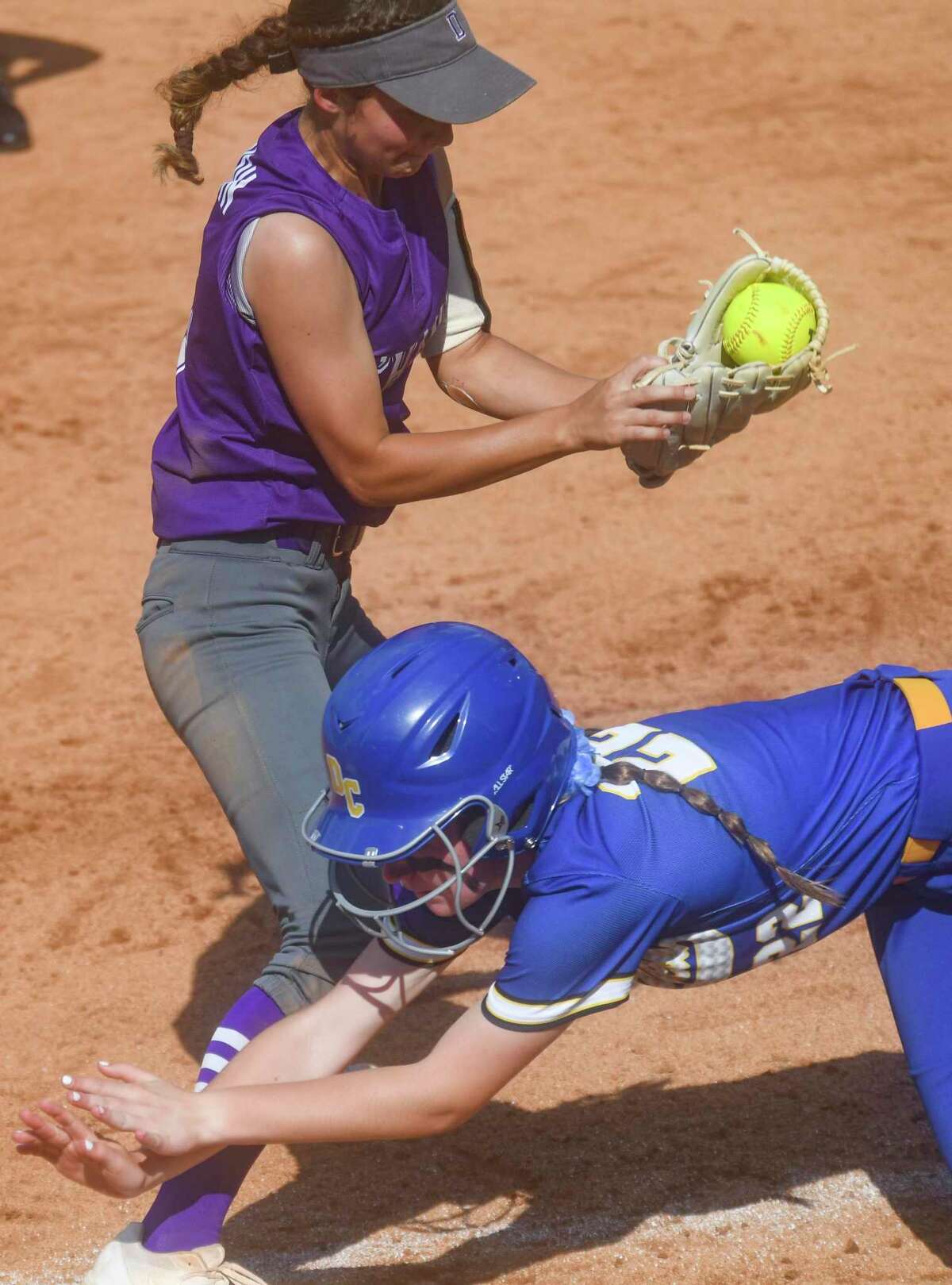 D'Hanis falls to Dodd City as bid for backtoback UIL state titles