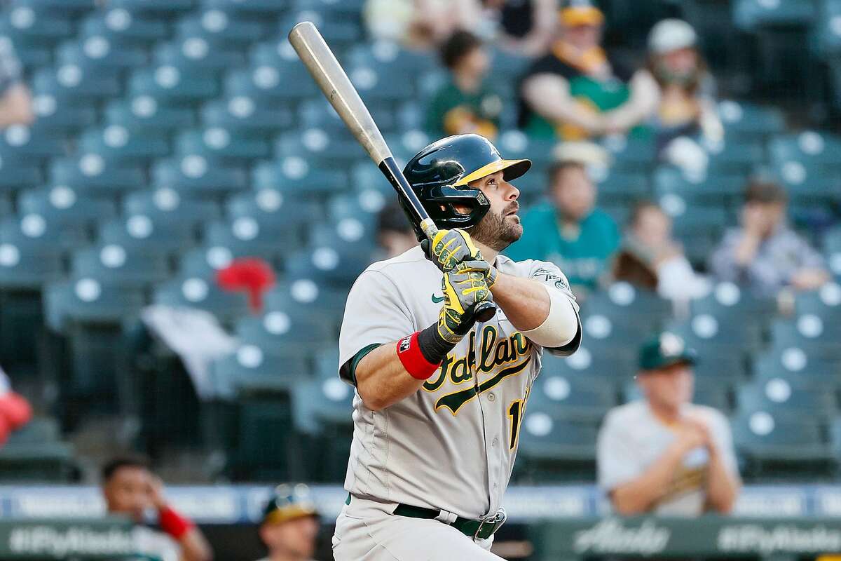 Sean Manaea throws shutout as A's beat Mariners 6-0