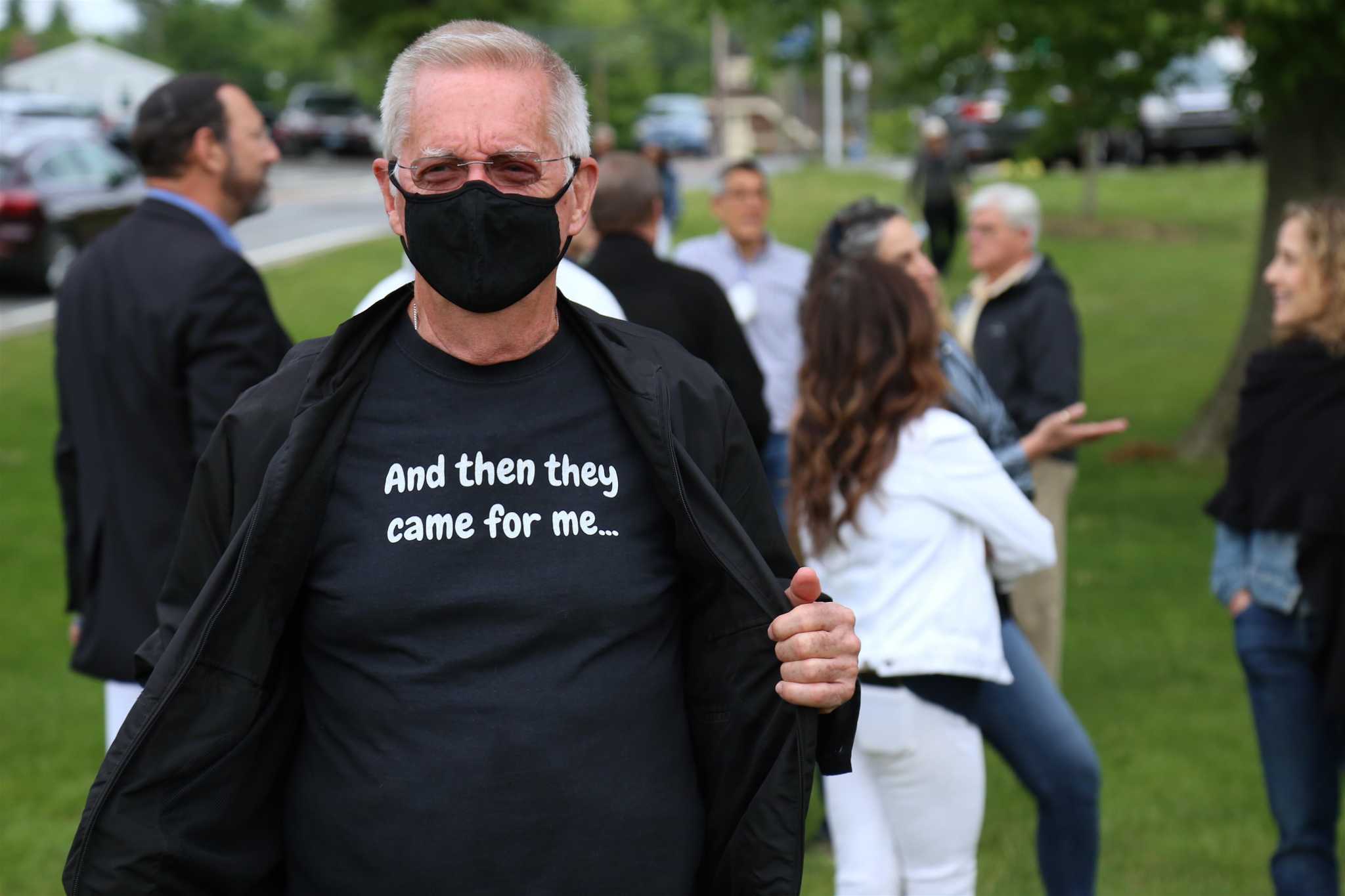 'Community, comfort and strength': Rally to combat anti-Semitism draws about 250 in Westport - Vimarsana News