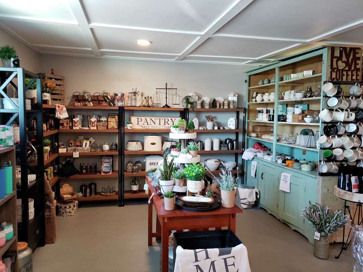 USA grads launch retail store in Sebewaing