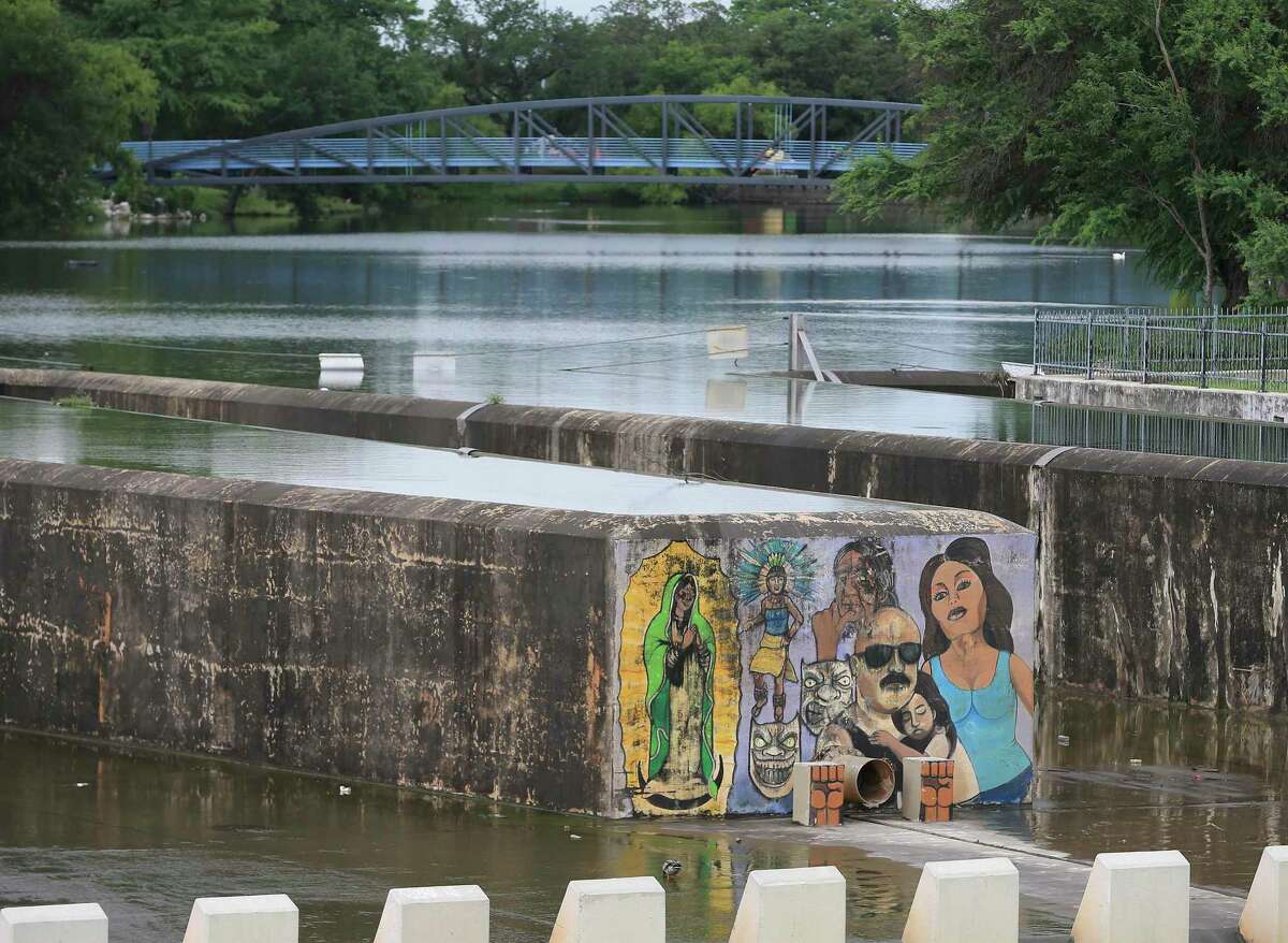 Works of art can be seen on the dam at Lake Elmendorf. The San Antonio River Authority has confirmed President Joe Biden's budget inclusion of $ 2.34 million for engineering and design work on the Westside Creeks project.