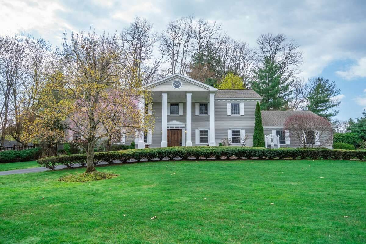 House of the Week Colonial in Niskayuna