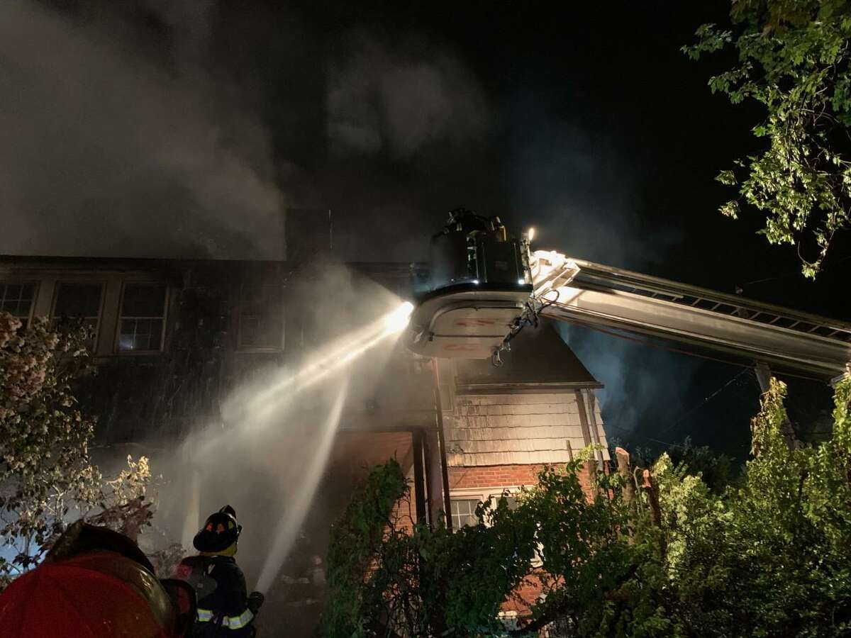 Darien youth lacrosse helping family devastated by house fire