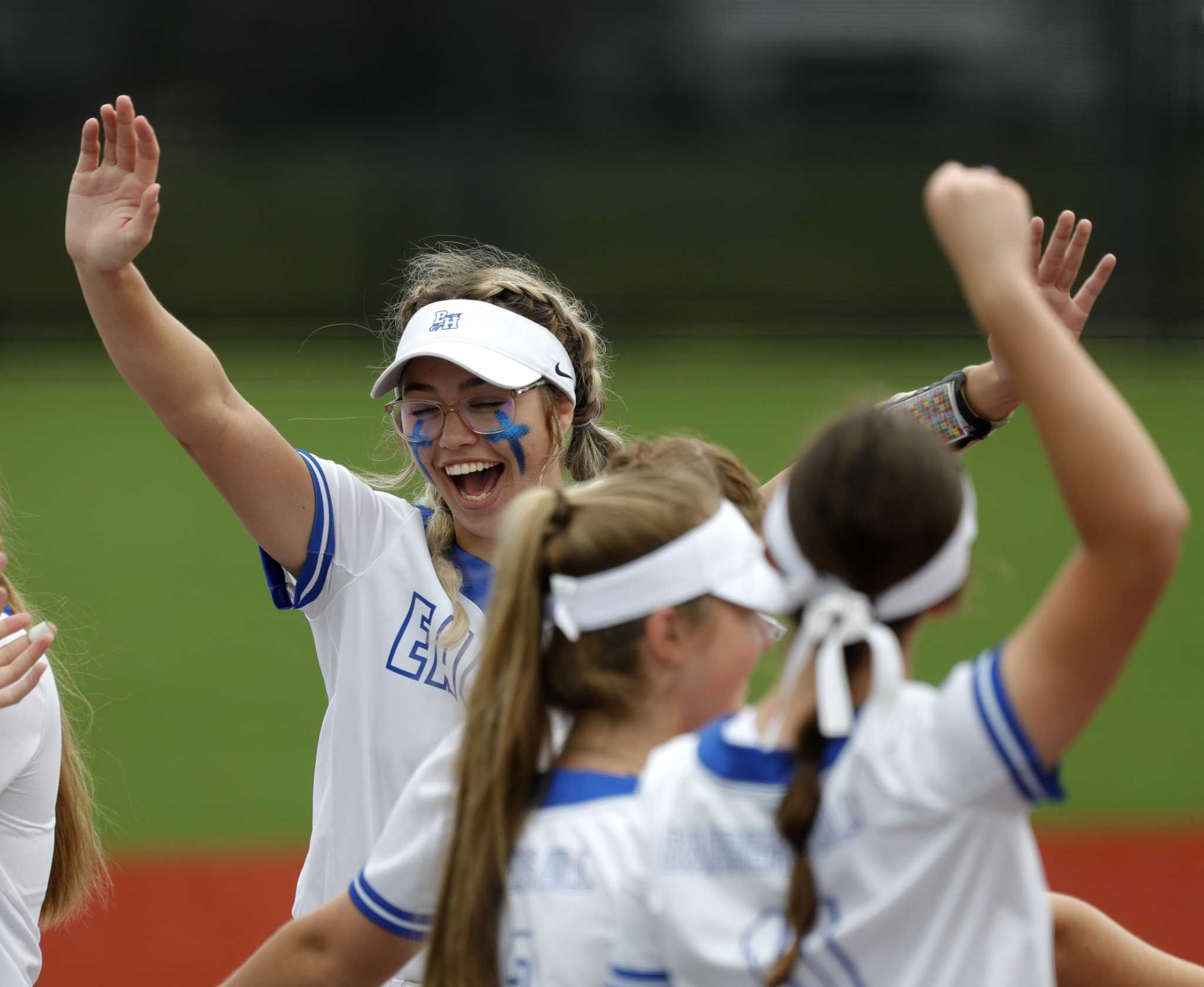 Barbers Hill advances to first state softball title game with semifinal ...