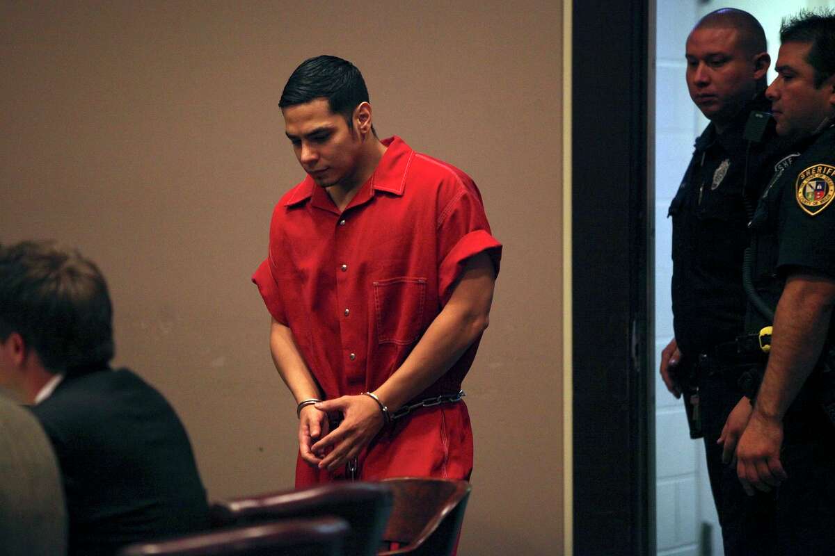 Death Row inmate Noah Espada walks into the 399th District Court for his hearing at the Cadena-Reeves Justice Center in San Antonio for an appeal hearing in 2012. After years of appeals that countered initial testimony about his behavior in jail, he was resentenced to life in prison on Friday.