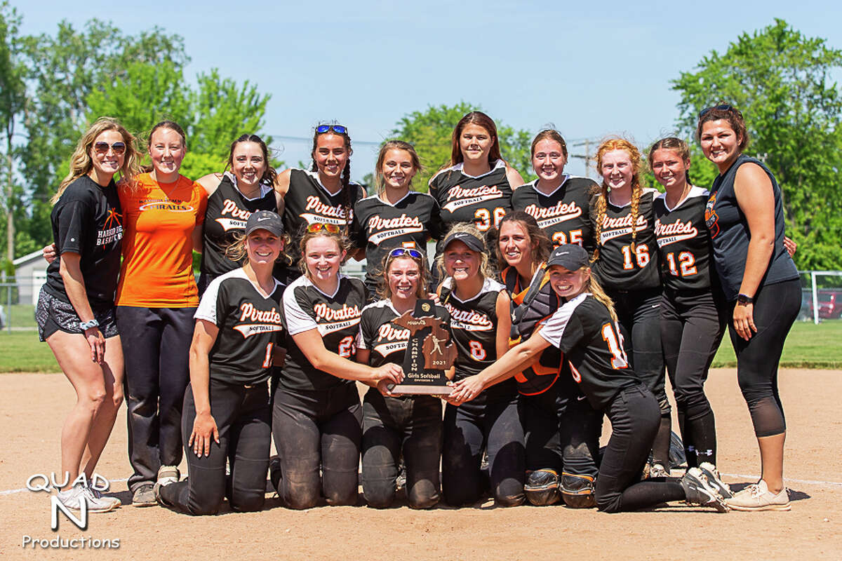 The Harbor Beach Pirates claimed a district title on Friday with 7-6 victory over Deckerville in Harbor Beach. 