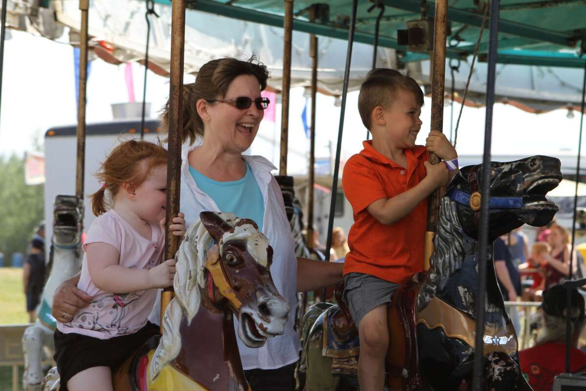 Barryton community celebrates annual Lilac Festival