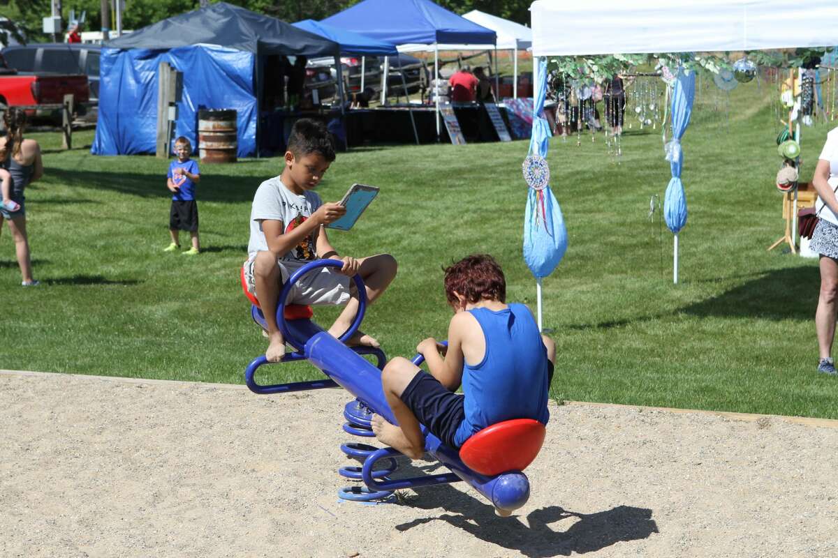 Barryton community celebrates annual Lilac Festival