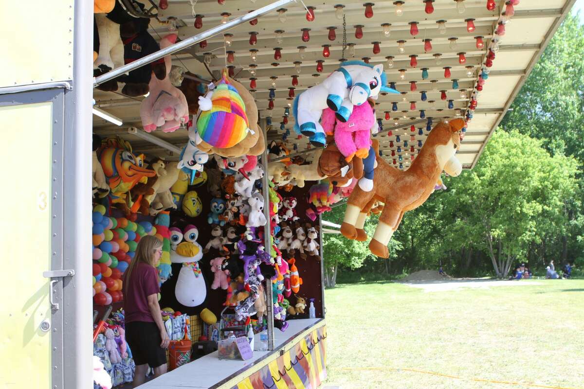 Barryton community celebrates annual Lilac Festival