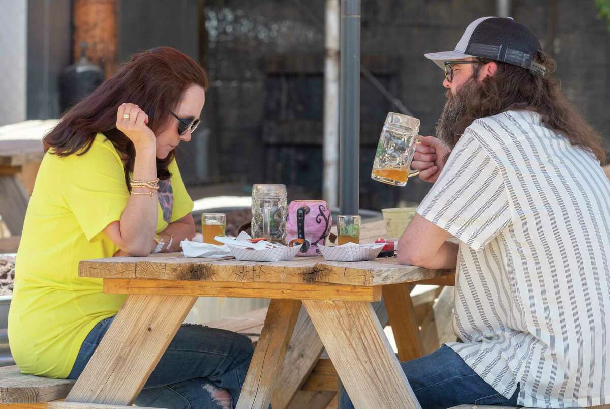 Midland Beer Garden reopens, to host Dueling Pianos this weekend