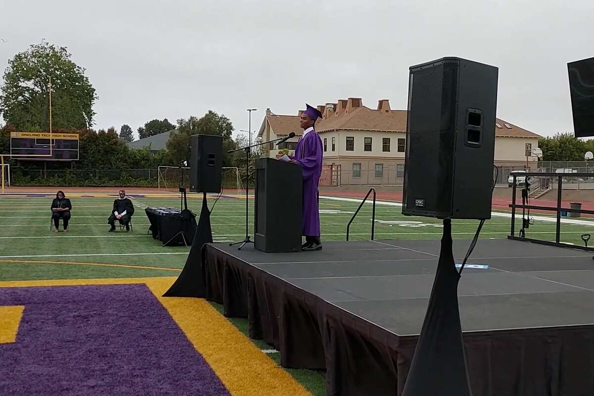 Graduation speech by Oakland Tech's first male Black valedictorian goes