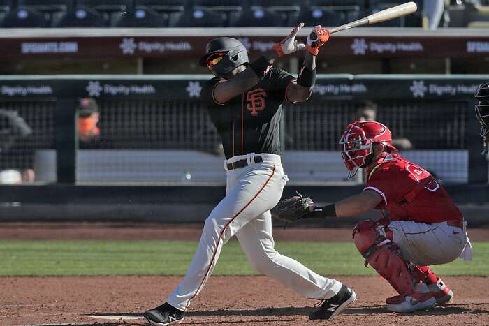 Crawford sets Giants record with 1,326th game at shortstop