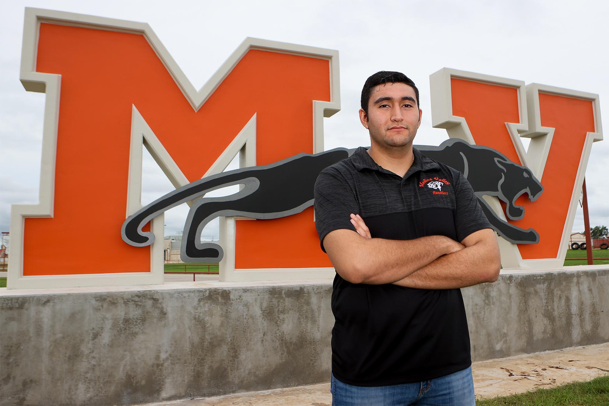 Medina Valley valedictorian finds balance between academics and sports