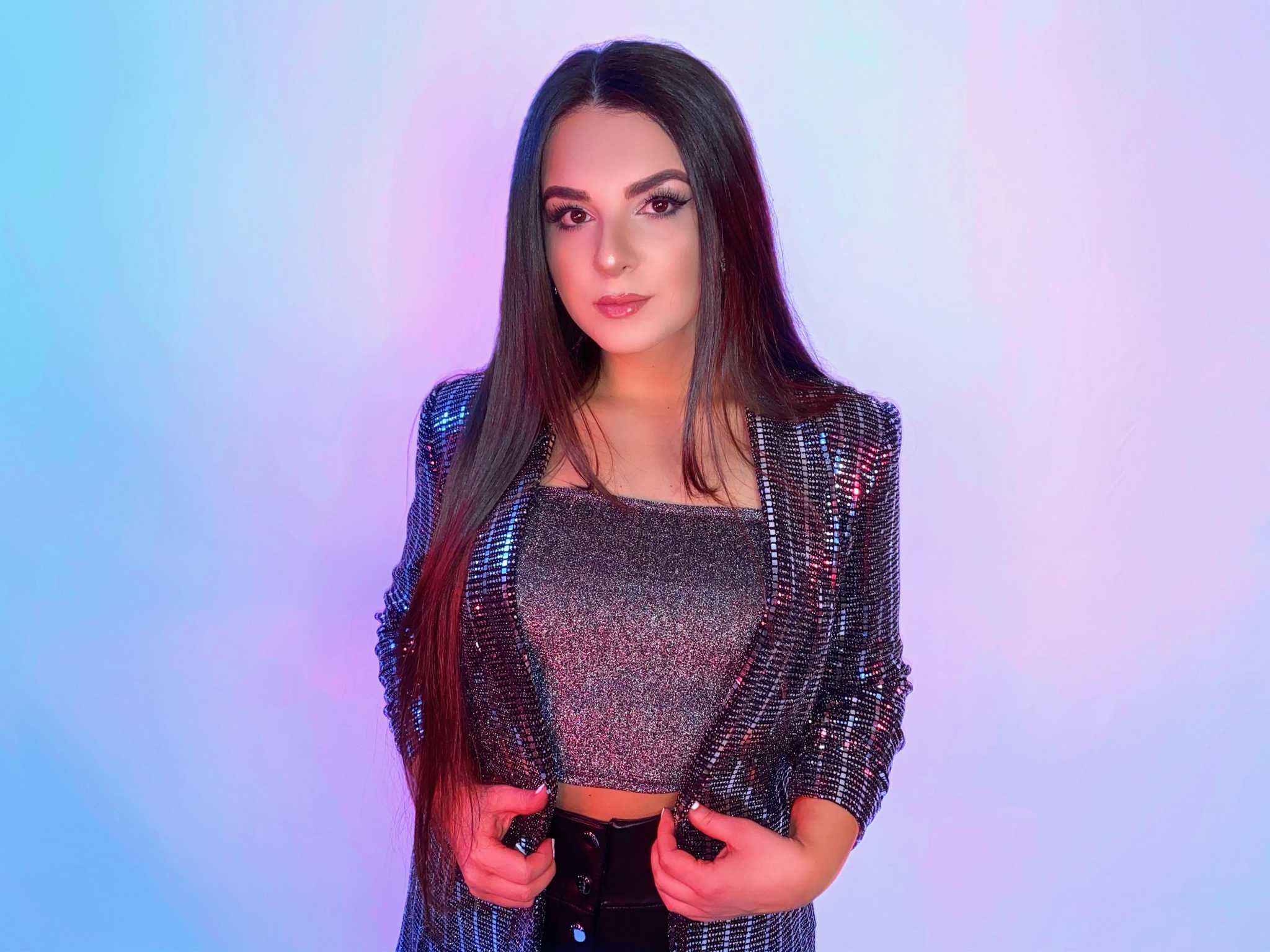 West Haven singer Lexi Mariah builds music career one single at a time - Vimarsana News
