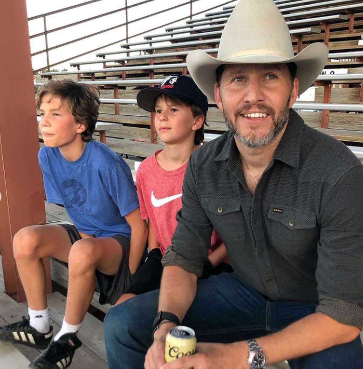i-want-my-boys-to-be-texans-fox-news-co-host-heads-back-to-his-texas-roots