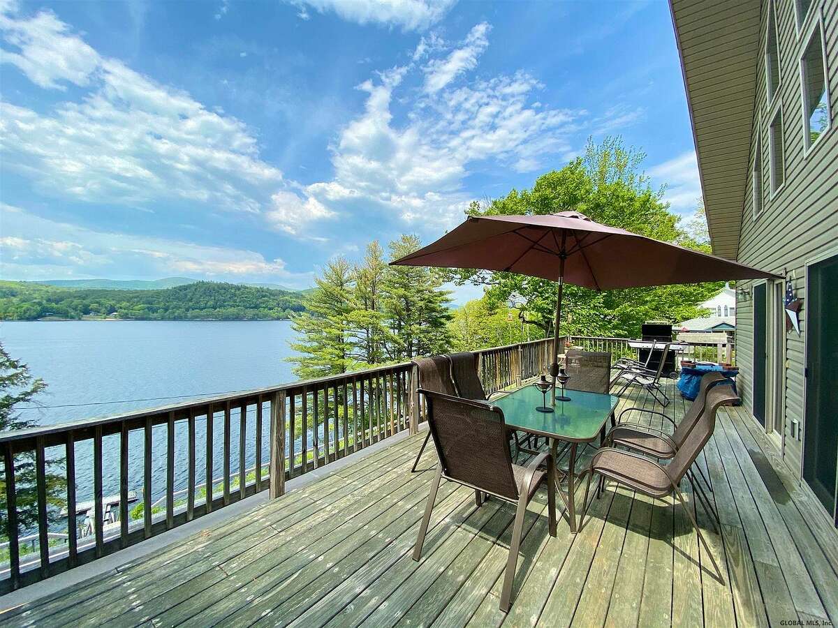 Upstate New York lakehouses for sale in every price range