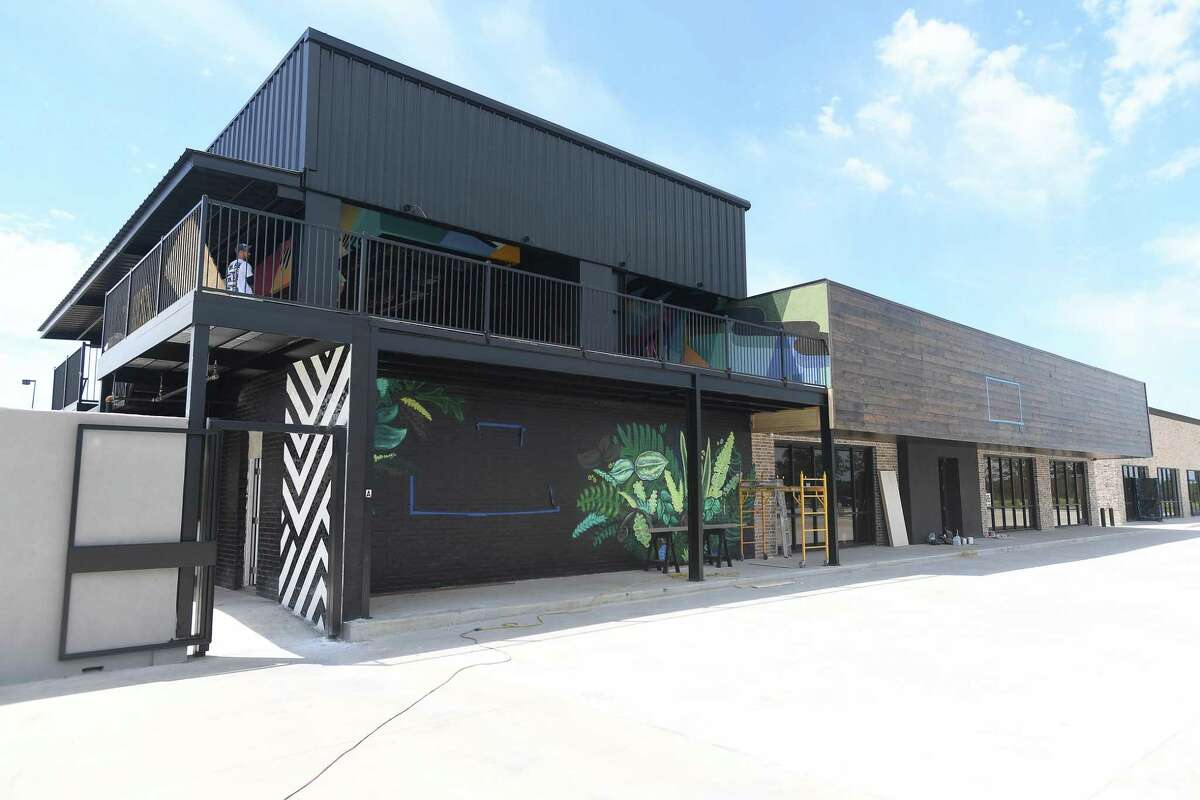 Photos Pour09 makes debut as Beaumont’s first rooftop bar