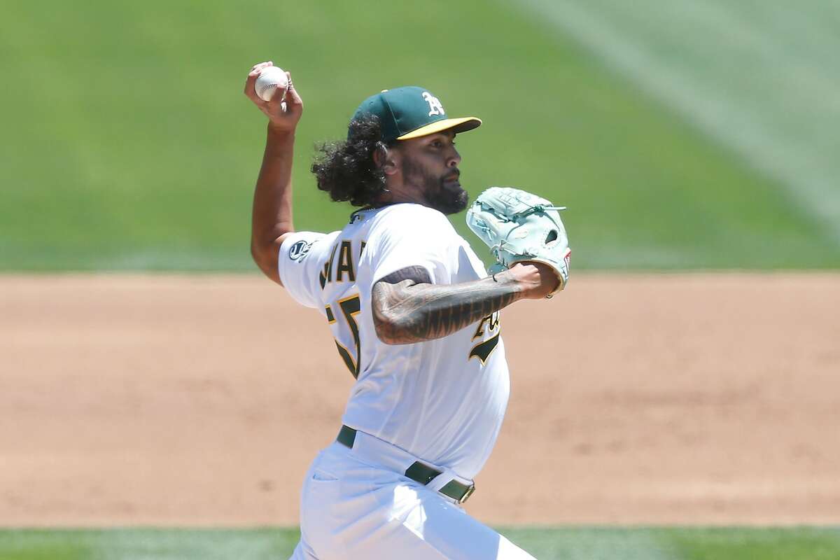 OAKLAND, CALIFORNIA - JUNE 09: Sean Manaea #55 of the Oakland Athletics pitches in the top of the second inning against the Arizona Diamondbacks at RingCentral Coliseum on June 09, 2021 in Oakland, California. (Photo by Lachlan Cunningham/Getty Images)