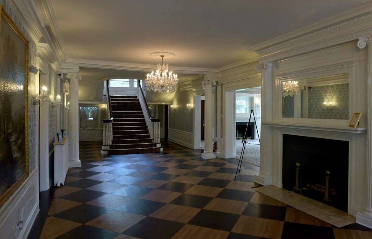 Ridgefield’s Lounsbury House weathered changing times for 125 years