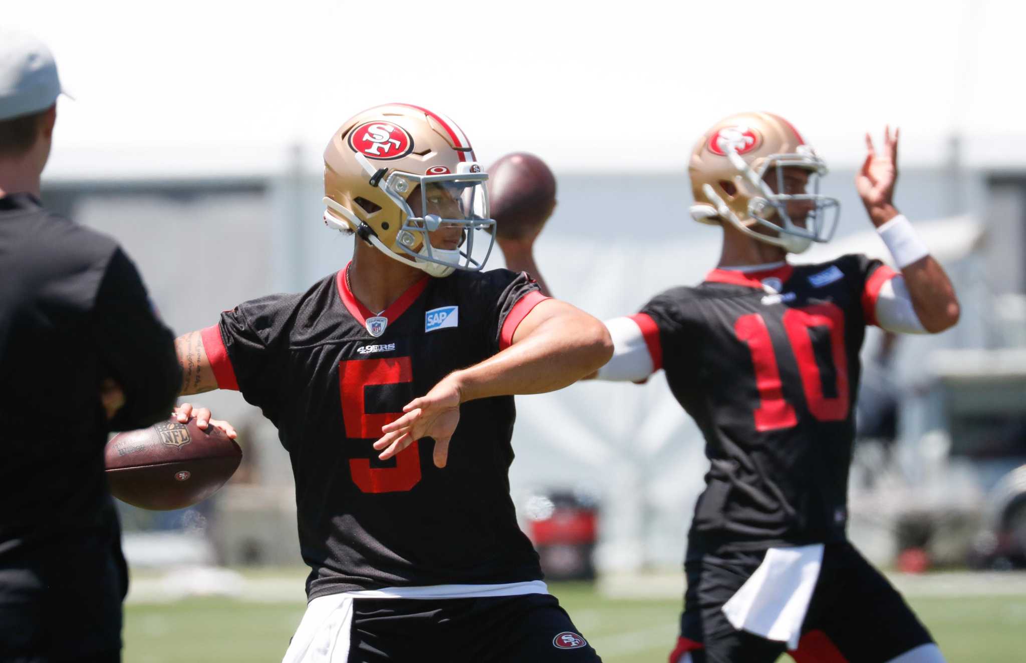 49ers QB Trey Lance fully cleared to practice ahead of OTAs