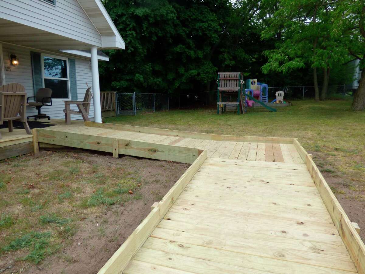 The new ramp at Choices of Manistee County was completed by Habitat for Humanity Thursday. (Scott Fraley/News Advocate)
